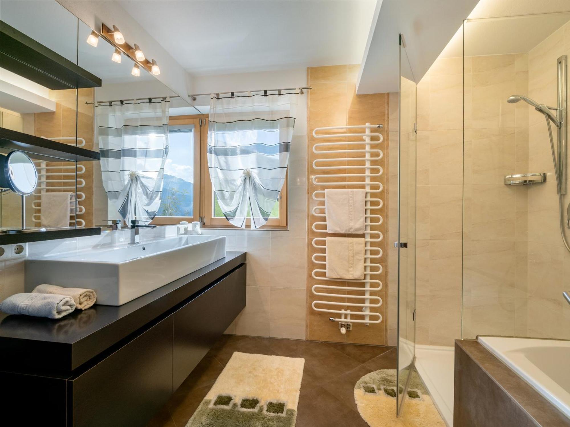 Ahornegg Apartment ทักซ์ ภายนอก รูปภาพ